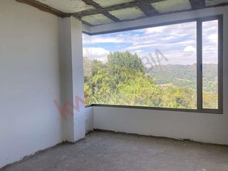 Vendo Casa Campestre en Lote de 10.000 m2 en la Calera Vereda El Hato-9236