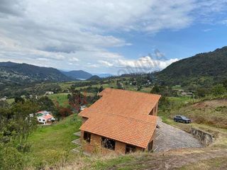 Vendo Casa Campestre en Lote de 10.000 m2 en la Calera Vereda El Hato-9236