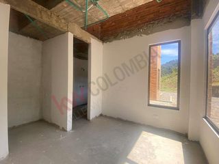 Vendo Casa Campestre en Lote de 10.000 m2 en la Calera Vereda El Hato-9236