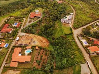 Se Venden Lotes Para Casas Típicas Modernas Condominio Cerrado