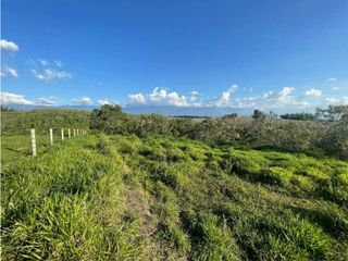 Se Venden Lotes Para Casas Típicas Modernas Condominio Cerrado