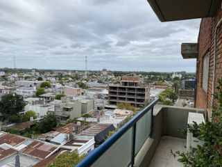 Foto 20 de Departamento en  edificio Palmeras sobre Avenida