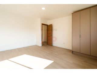 Foto 9 de HERMOSAS Y MODERNAS CASAS VIP EN VENTA EN RICAURTE CUENCA
