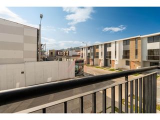 Foto 14 de HERMOSAS Y MODERNAS CASAS VIP EN VENTA EN RICAURTE CUENCA