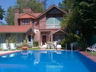 Foto 1 de Hermosa casa en alquiler temporario en Barrio Los Aromos - ROLDAN - FUNES.