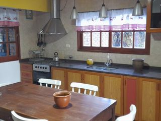 Foto 14 de Hermosa casa en alquiler temporario en Barrio Los Aromos - ROLDAN - FUNES.