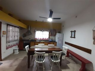Foto 6 de Hermosa casa en alquiler temporario en Barrio Los Aromos - ROLDAN - FUNES.