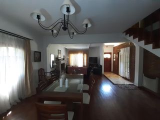 Foto 10 de Hermosa casa en alquiler temporario en Barrio Los Aromos - ROLDAN - FUNES.