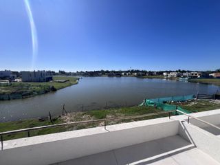 Foto 40 de Venta Casa 4 dormitorios en  Santa Ana