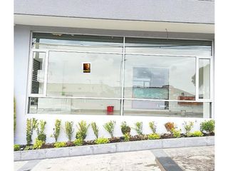 Foto 5 de Quito Tenis, Local Comercial en Renta, 89m2, 1 Ambiente