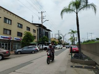 Foto 6 de Venta de Oficina Comercial en Av. Entre Ríos, Samborondón A.E.