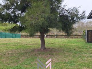 Foto 2 de Terreno en  venta Barrio El Naudir Aguas Privadas