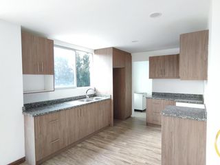 Foto 11 de Departamentos en Venta de 3 y 2 dormitorios, en conjunto con seguridad, sector Alangasí