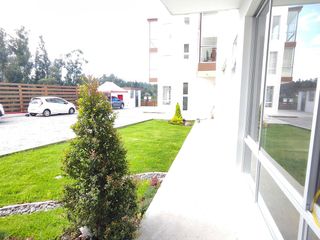 Foto 25 de Departamentos en Venta de 3 y 2 dormitorios, en conjunto con seguridad, sector Alangasí
