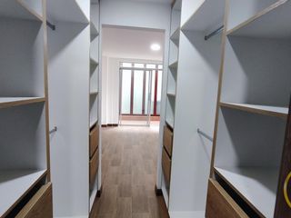 Foto 19 de Departamentos en Venta de 3 y 2 dormitorios, en conjunto con seguridad, sector Alangasí
