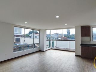 Foto 8 de Departamentos en Venta de 3 y 2 dormitorios, en conjunto con seguridad, sector Alangasí
