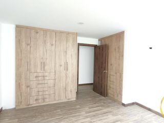 Foto 14 de Departamentos en Venta de 3 y 2 dormitorios, en conjunto con seguridad, sector Alangasí