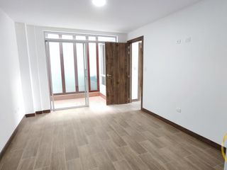 Foto 17 de Departamentos en Venta de 3 y 2 dormitorios, en conjunto con seguridad, sector Alangasí