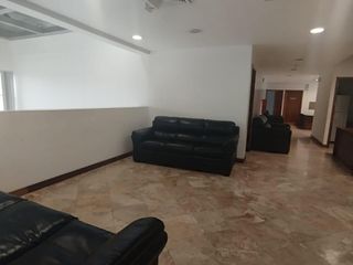 Foto 5 de En Venta Amplio Local Industrial en Cercado de Lima
