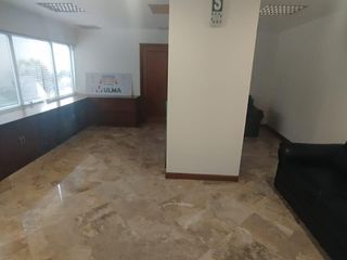 Foto 7 de En Venta Amplio Local Industrial en Cercado de Lima