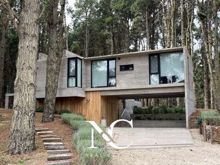 Foto 2 de Casa en alquiler en Costa Esmeralda, en el bosque