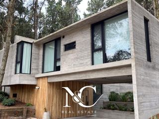 Foto 3 de Casa en alquiler en Costa Esmeralda, en el bosque