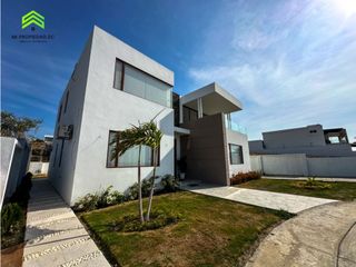 Foto 3 de CASA EN VENTA EN EXCLUSIVA URBANIZACIÓN MARINA BLUE, MANTA