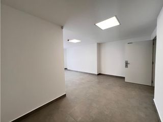 Foto 7 de Vozandes, Oficina- Consultorio en Renta, 40m2, 1 Ambiente