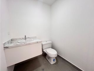Foto 5 de Vozandes, Oficina- Consultorio en Renta, 40m2, 1 Ambiente