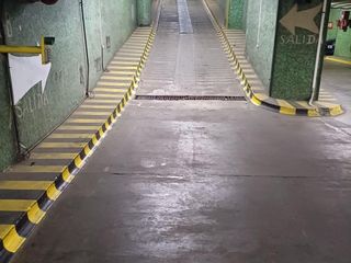 Foto 1 de Cochera en venta - 24mts2 - Microcentro
