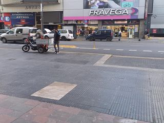 Foto 10 de Cochera en venta - 24mts2 - Microcentro