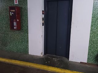 Foto 8 de Cochera en venta - 24mts2 - Microcentro