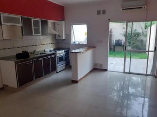 Foto 1 de Departamento en venta - 1 Dormitorio 1 Baño - 75mts2 - Ramos Mejia