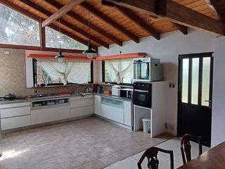 Foto 7 de Casa en  alquiler temporario de 3 dorm en Funes.