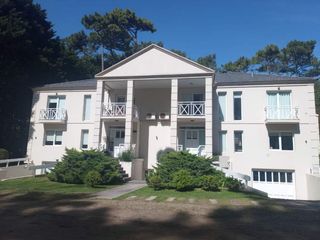 Foto 2 de Departamento en venta en Carilo