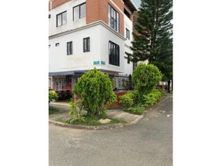 Foto 3 de Venta de casa con apartamentos y locales rentando barrio Caney