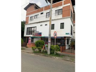 Foto 1 de Venta de casa con apartamentos y locales rentando barrio Caney