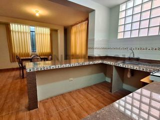 Foto 2 de VENTA DE CASA EN O'DONOVAN - TACNA