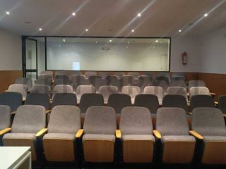 Foto 2 de En Renta oficina moderna de 57 m2 sector Av. 12 de Octubre