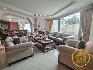 Foto 5 de OPORTUNIDAD Venta de Departamento Duplex de 4 dorm, jardín y bodega, Ponceano Alto norte/Quito.