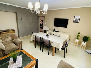 Foto 1 de VENTA |  CHALET DE 3 AMB CON DEPENDENCIA  Y SEGUNDA PROPIEDAD| BARRIO CHAUVÍN