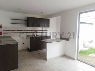 Foto 1 de DE OPORTUNIDAD CASA POMASQUI