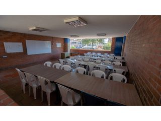 Foto 30 de Colegio en venta en Cali, Valle de Cauca