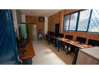 Foto 38 de Colegio en venta en Cali, Valle de Cauca