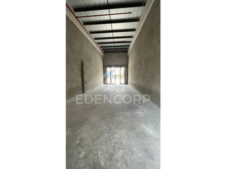 Foto 4 de Local comercial en Almax Center