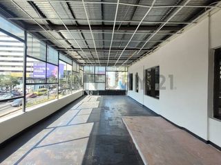 Foto 8 de ¡Se Vende Local Comercial de 235 m² en Ubicación Estratégica!