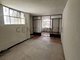 Foto 2 de ¡Se Vende Local Comercial de 235 m² en Ubicación Estratégica!