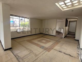 Foto 5 de ¡Se Vende Local Comercial de 235 m² en Ubicación Estratégica!