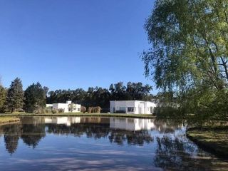 Foto 3 de Hermoso lote en Casuarina del Pilar - club de campo. Pilar