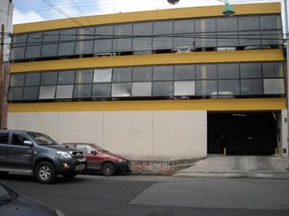 Foto 2 de COCHERA EN BARRACAS VENTA
